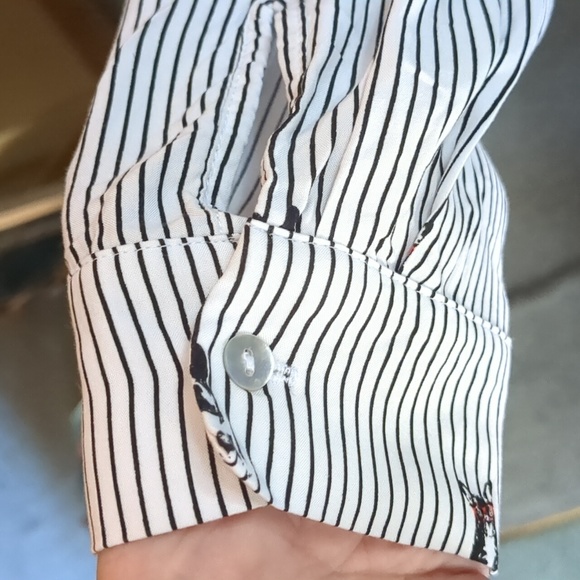 JANE & DELANCEY* 100% rayon long sleeve button down shirttail hem blouse w/ - Picture 4 of 11